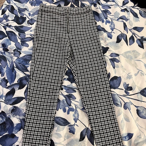 Garage dress pants - Picture 2 of 3